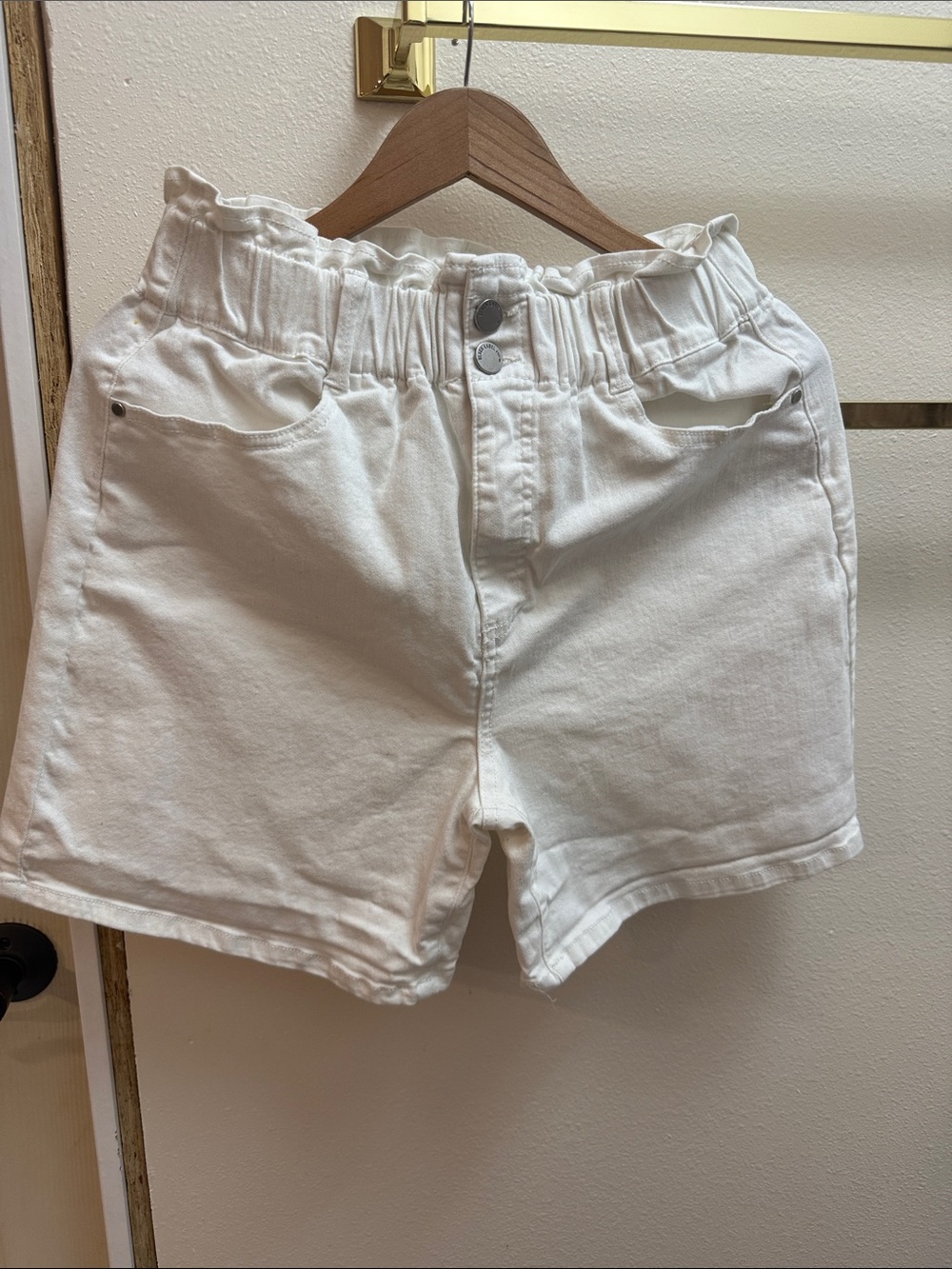 Black Label White High-Waist Paperbag Shorts